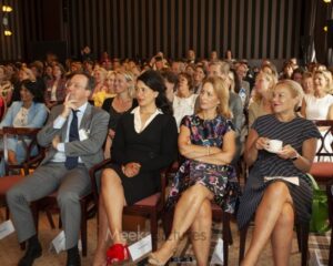 nienke-meek-meekspictures-fotograaf-abcoude-fotografie-amsterdam-ronde-venen-vrij-werk-zwart-wit-fotografie-rome