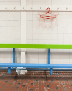 nienke-meek-meekspictures-fotograaf-abcoude-fotografie-amsterdam-portretfotografie-ronde-venen-vrij-werk-verlaten-zwembad